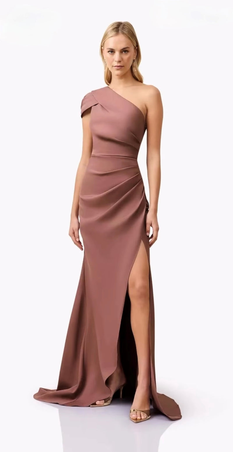 Klara Gown