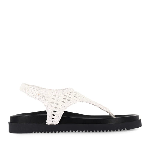 Anika Sandal