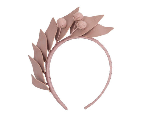 Gigi Fascinator
