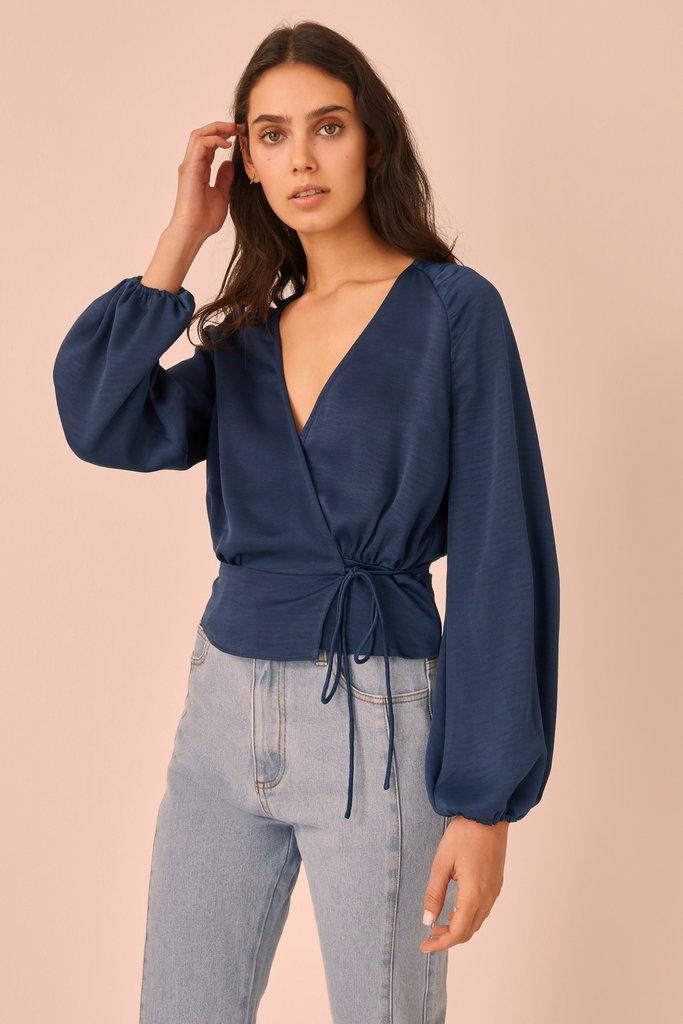 Figuration Top